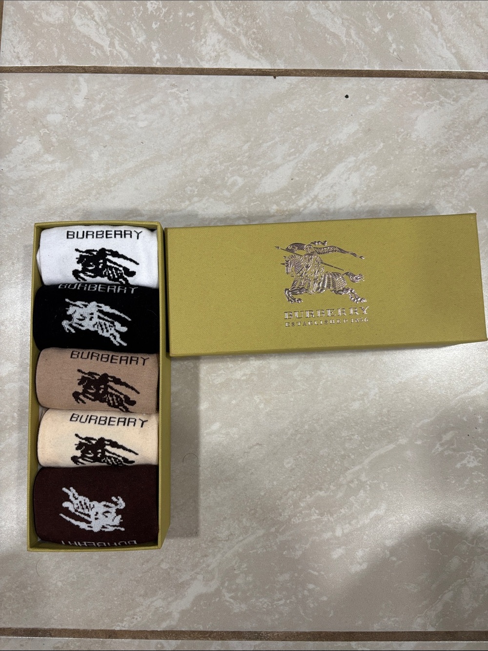 Burberry Men's Sock Gift Set - White, Black, Beige, Cream, Brown